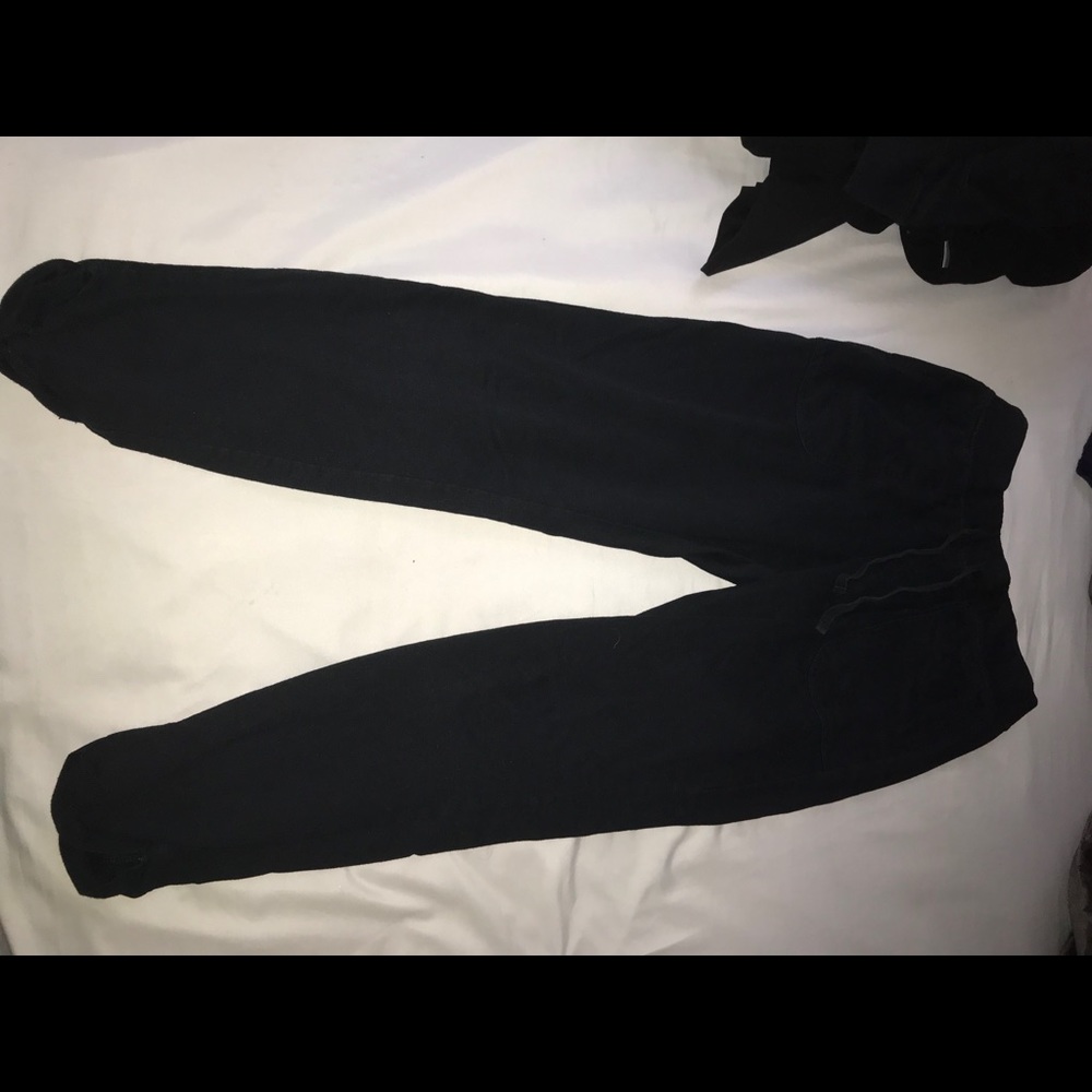 Sonoma light cuffed sweats size M